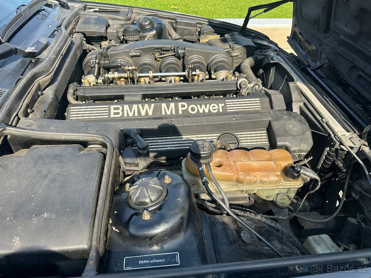 1989 BMW M5 - 9