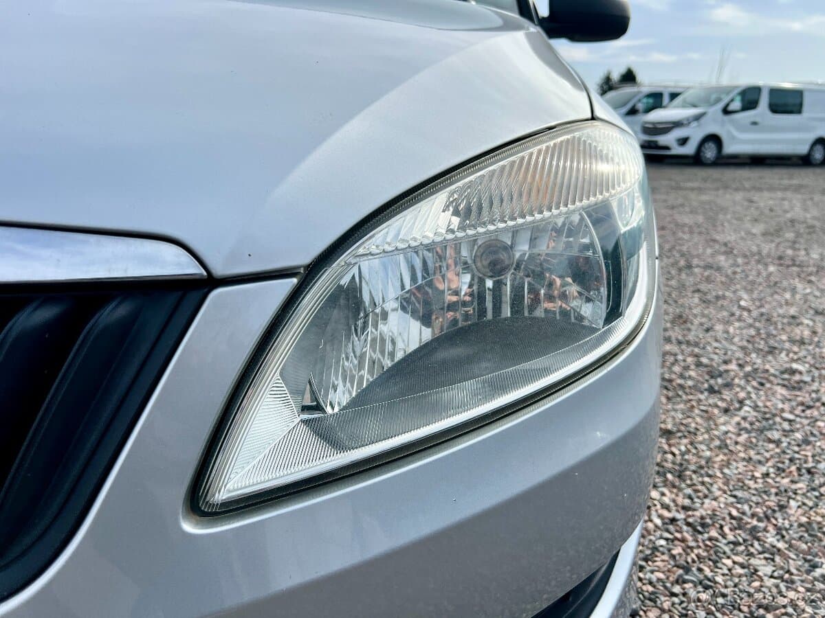 2011 Škoda FABIA - 9