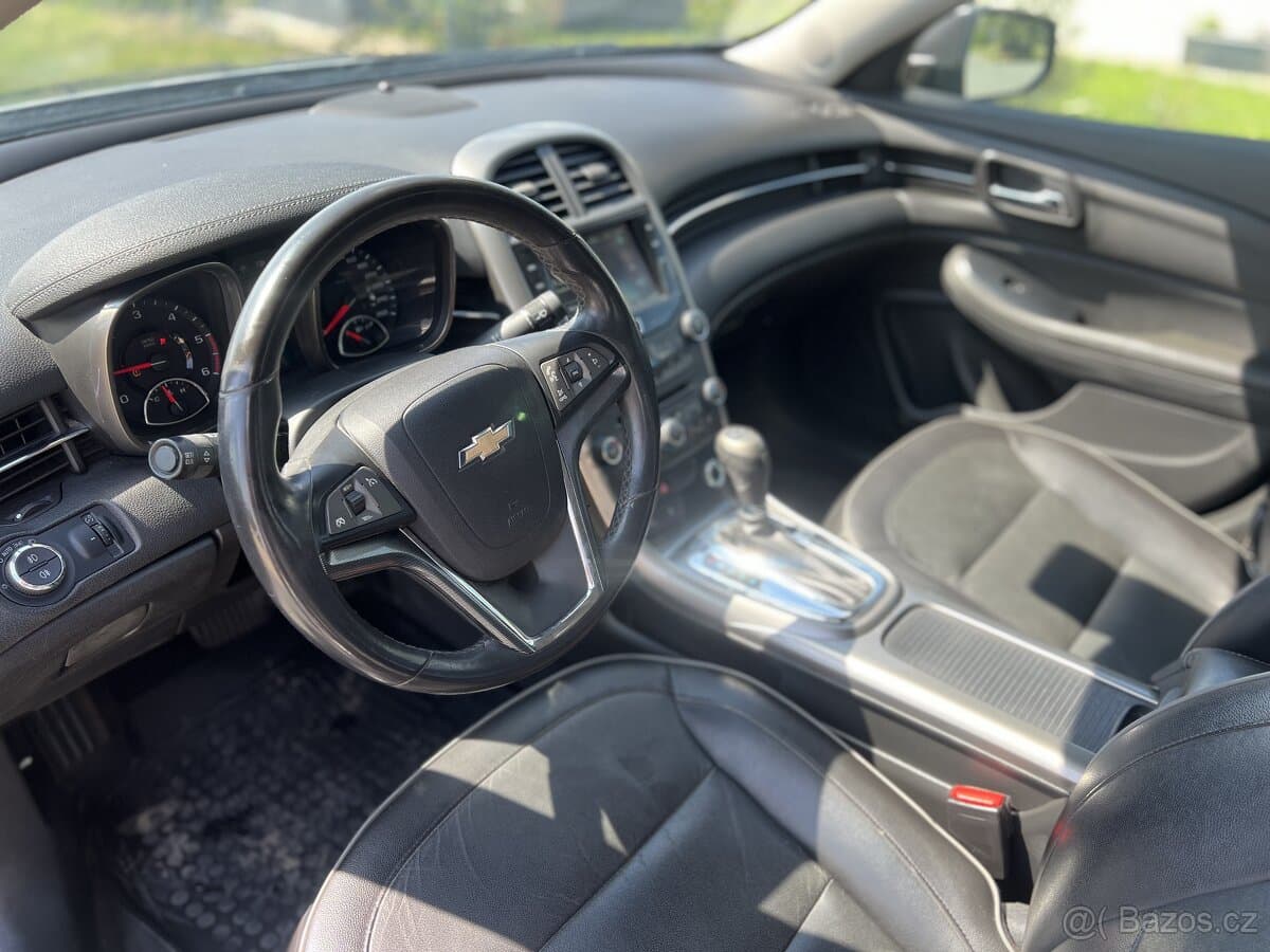2014 Chevrolet MALIBU - 9