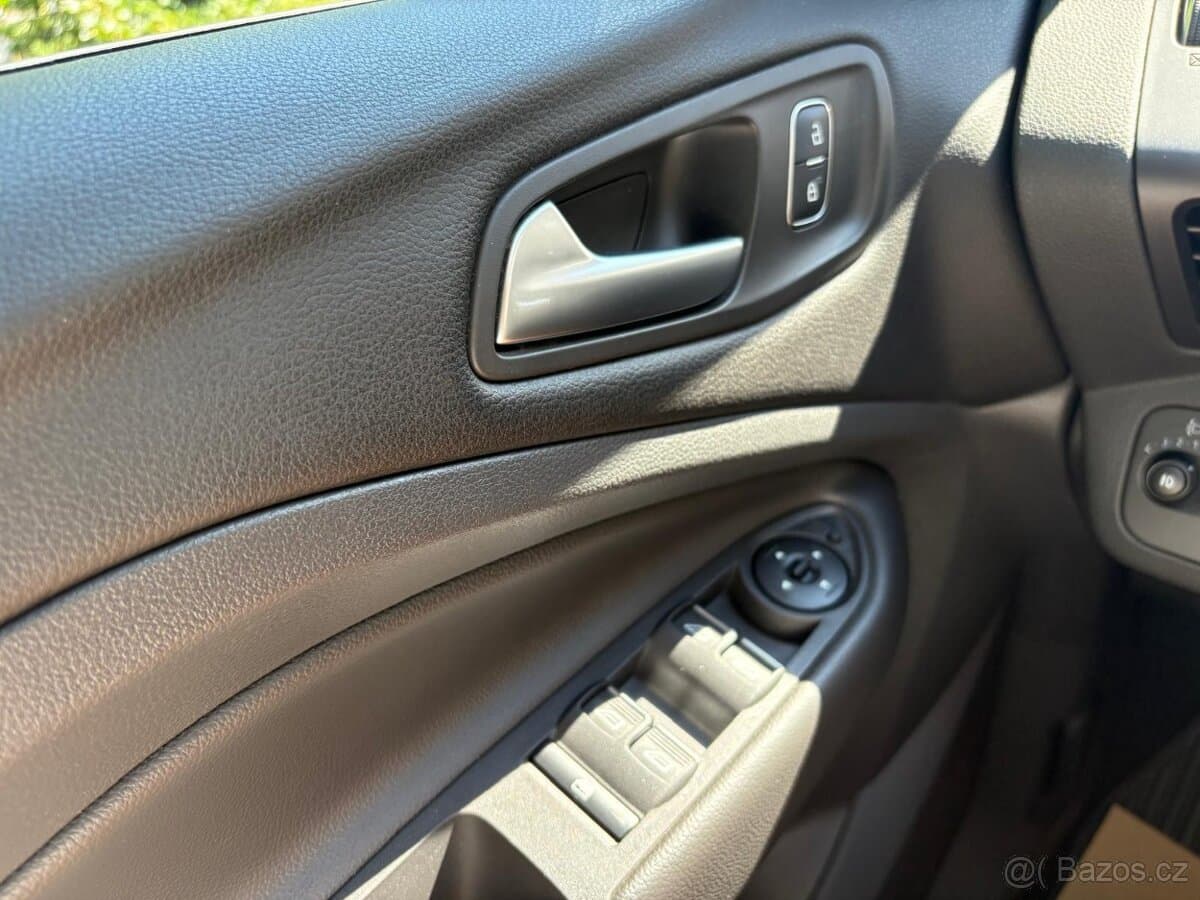 2019 Ford KUGA - 9