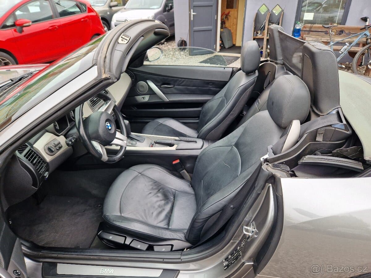 2004 BMW Z4 - 9