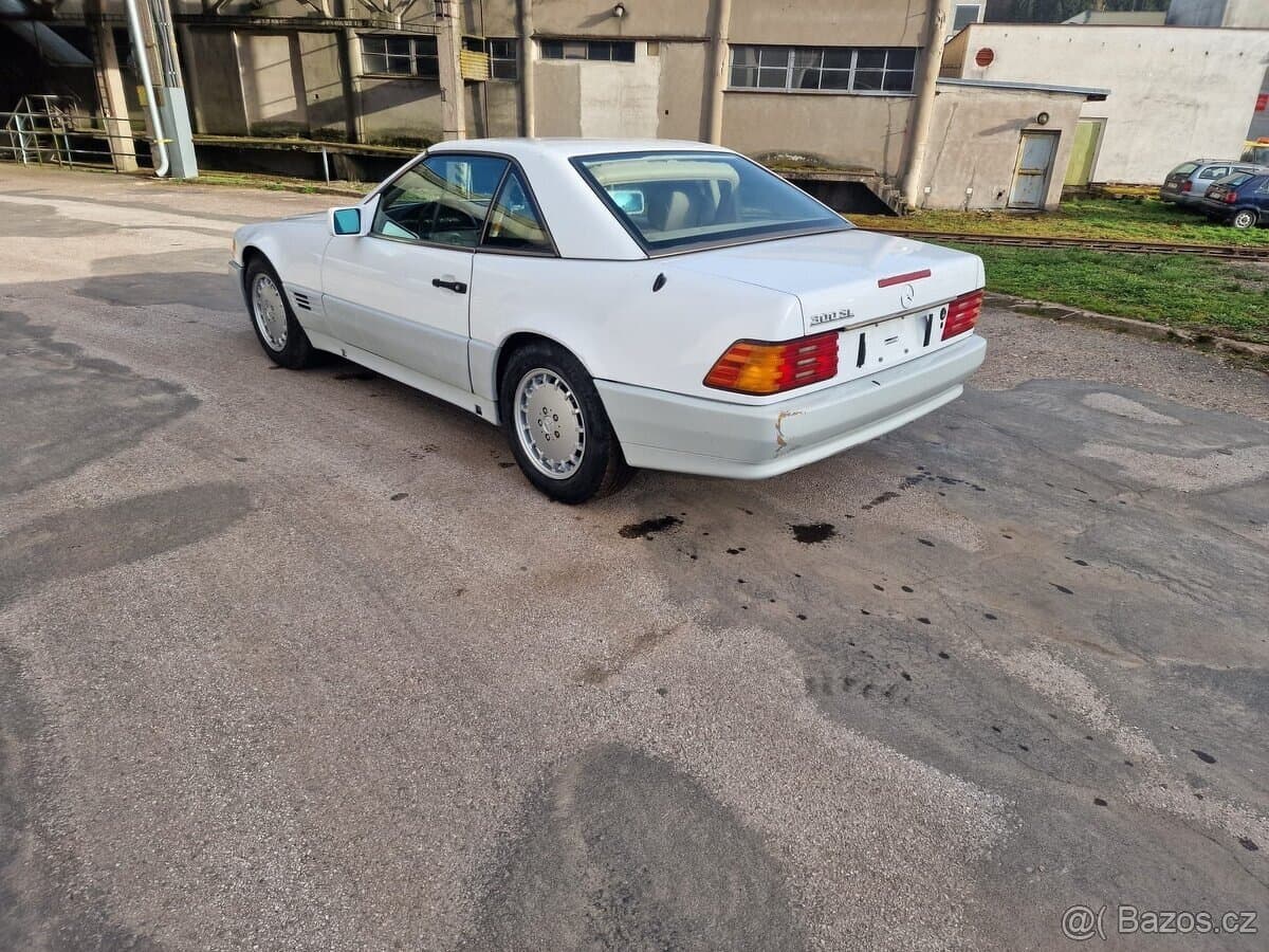 1990 Mercedes-Benz SL - 9