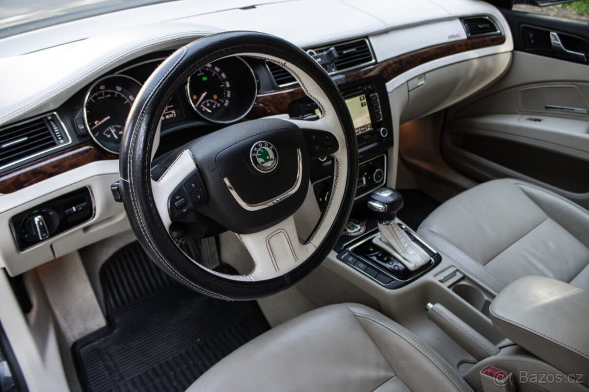 2009 Škoda SUPERB - 9