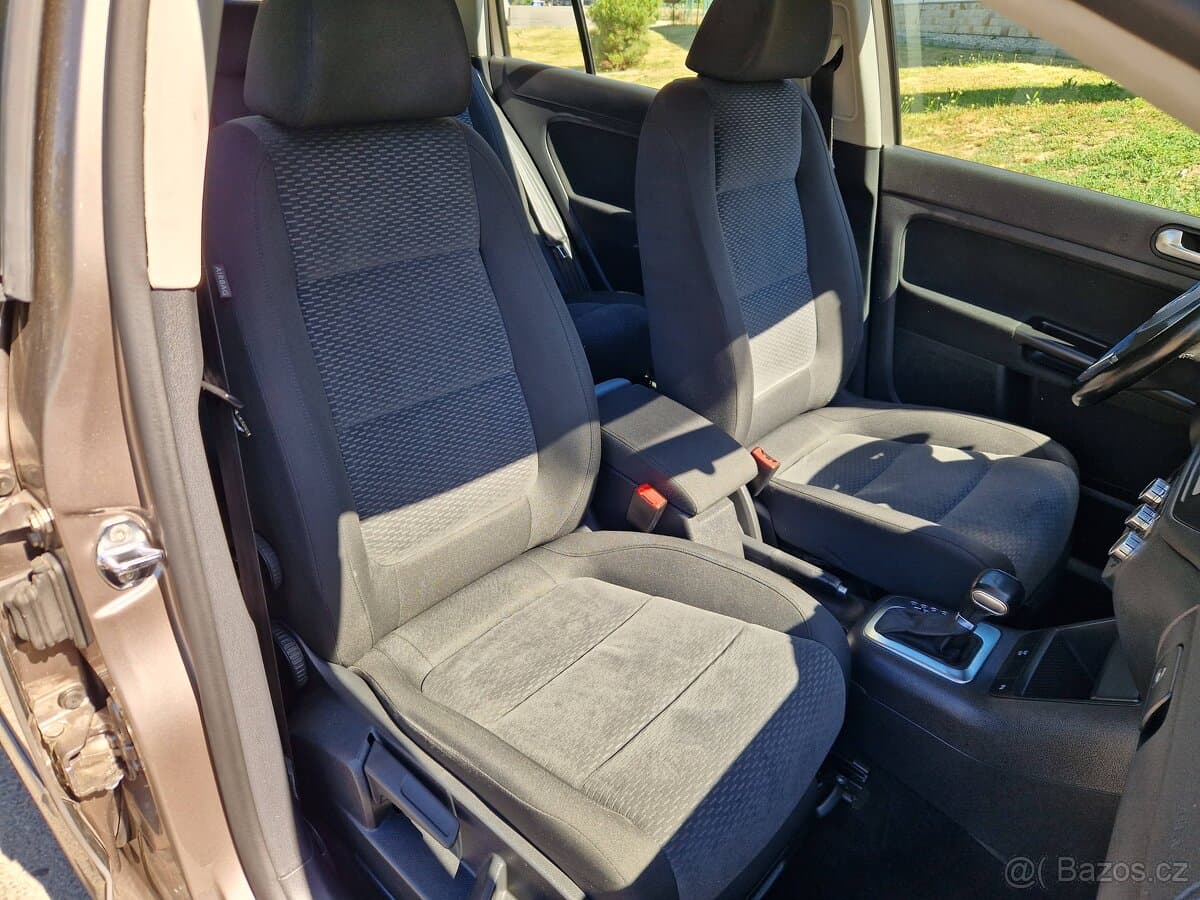 2009 Volkswagen GOLF - 9