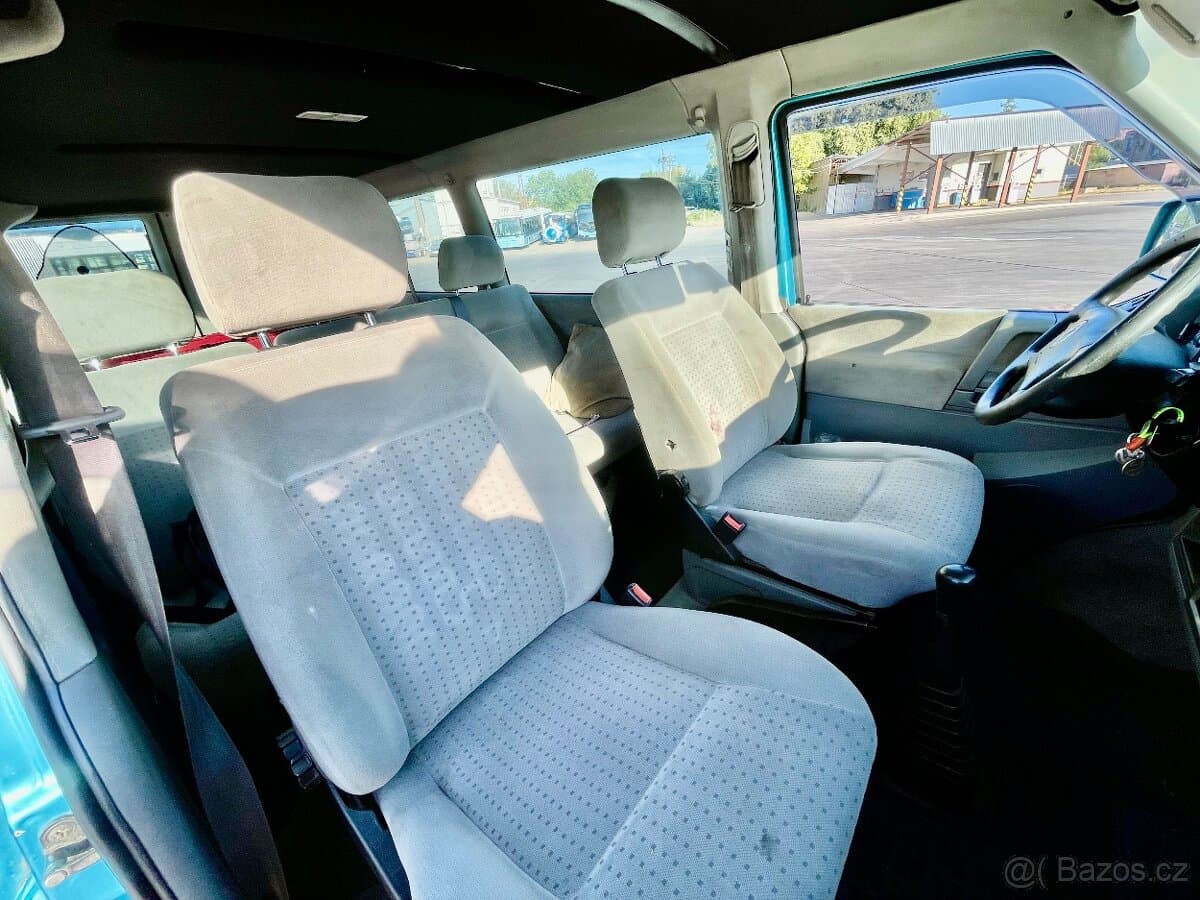 2000 Volkswagen CARAVELLE - 9