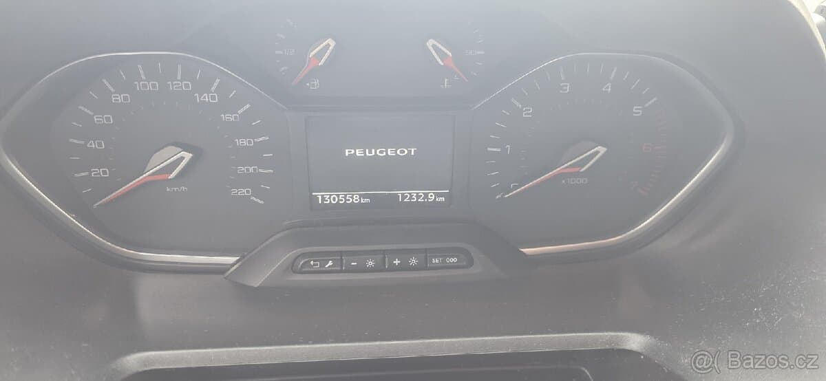 Peugeot RIFTER - 9
