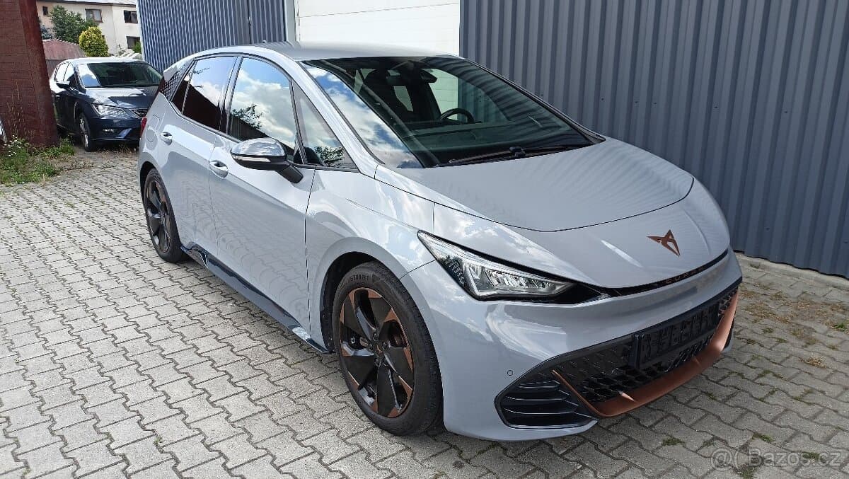 2022 Cupra BORN - 9