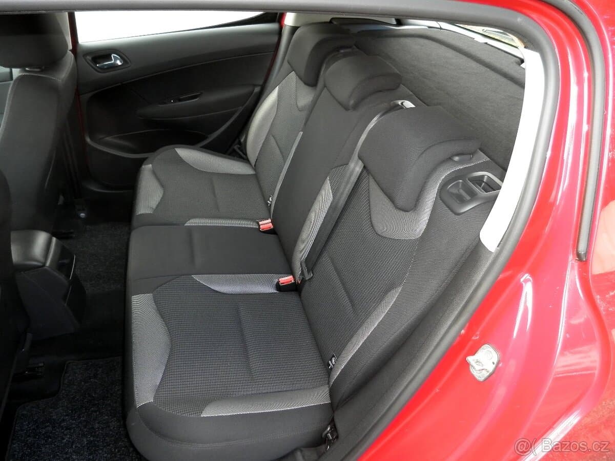 2010 Peugeot 308 - 9