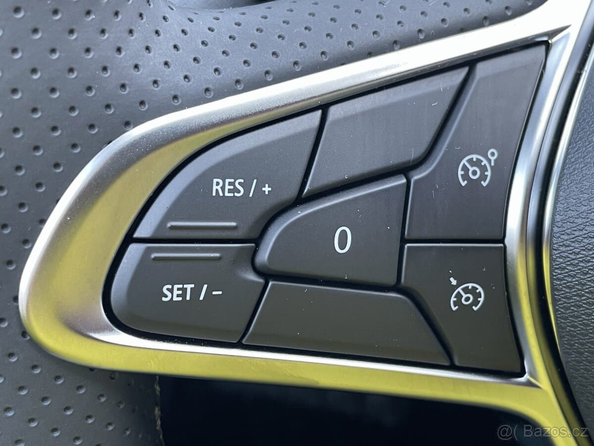 2025 Renault CLIO - 9