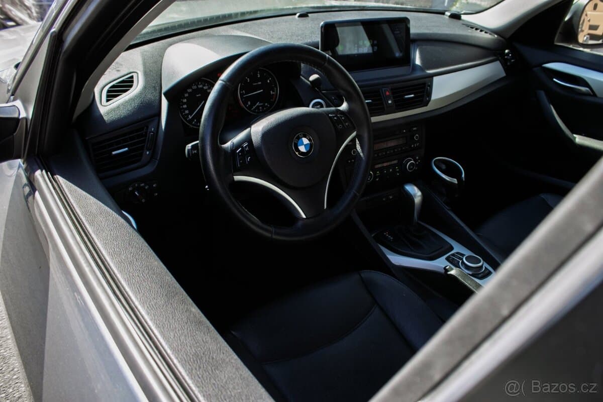 2010 BMW X1 - 9