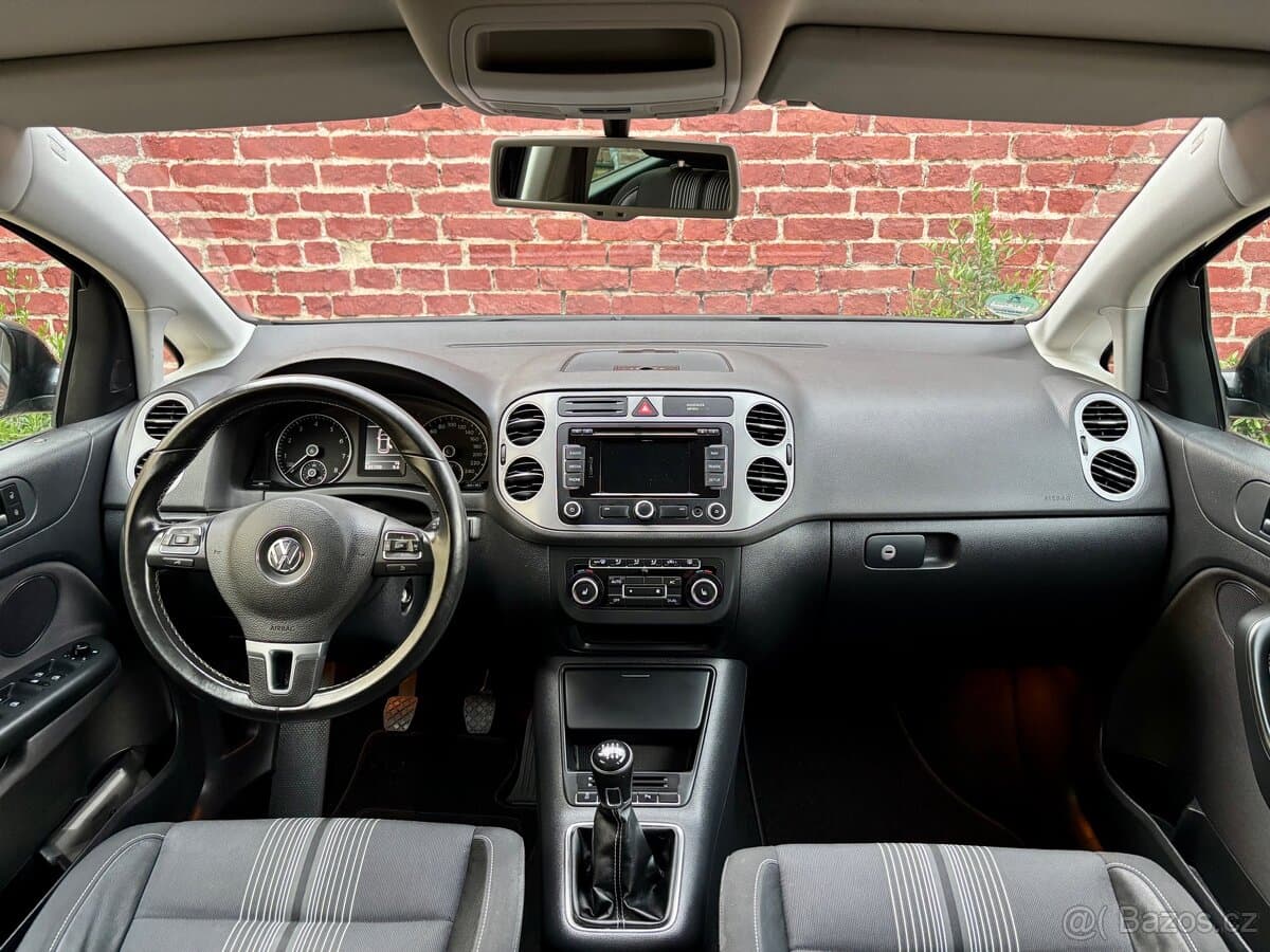 2012 Volkswagen GOLF - 9