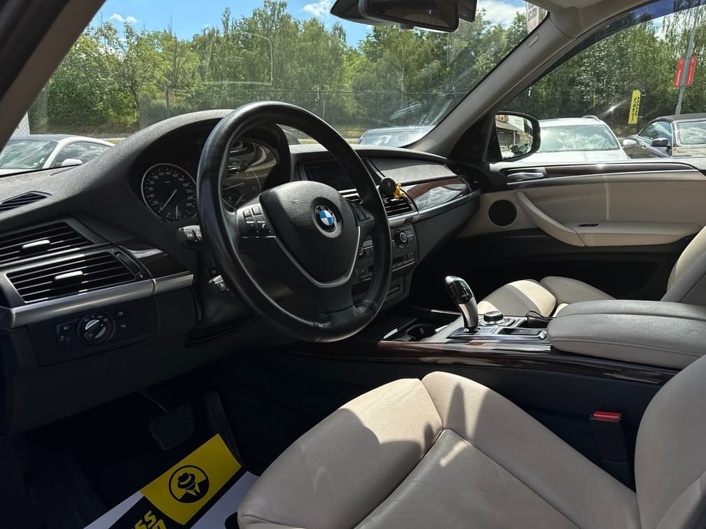 2011 BMW X5 - 9