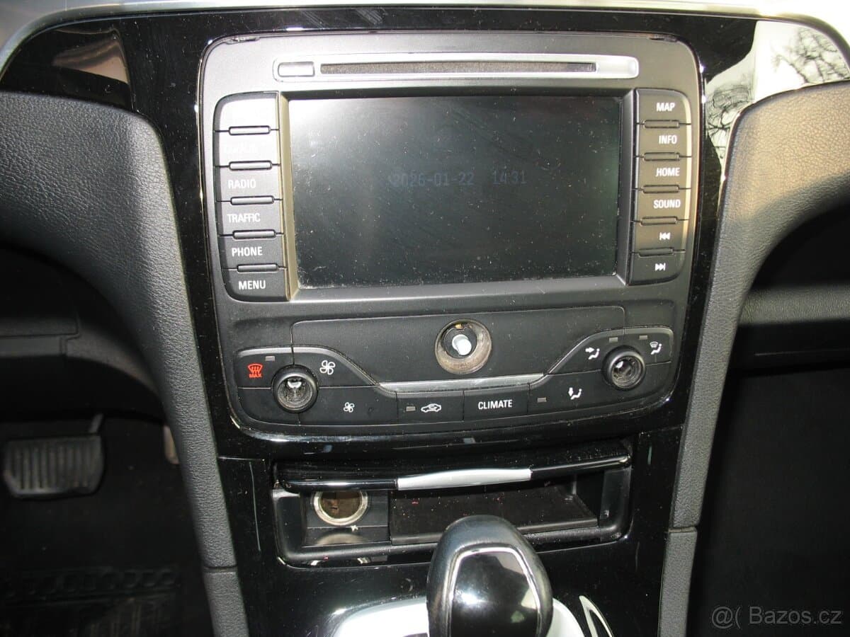 2012 Ford S-MAX - 9