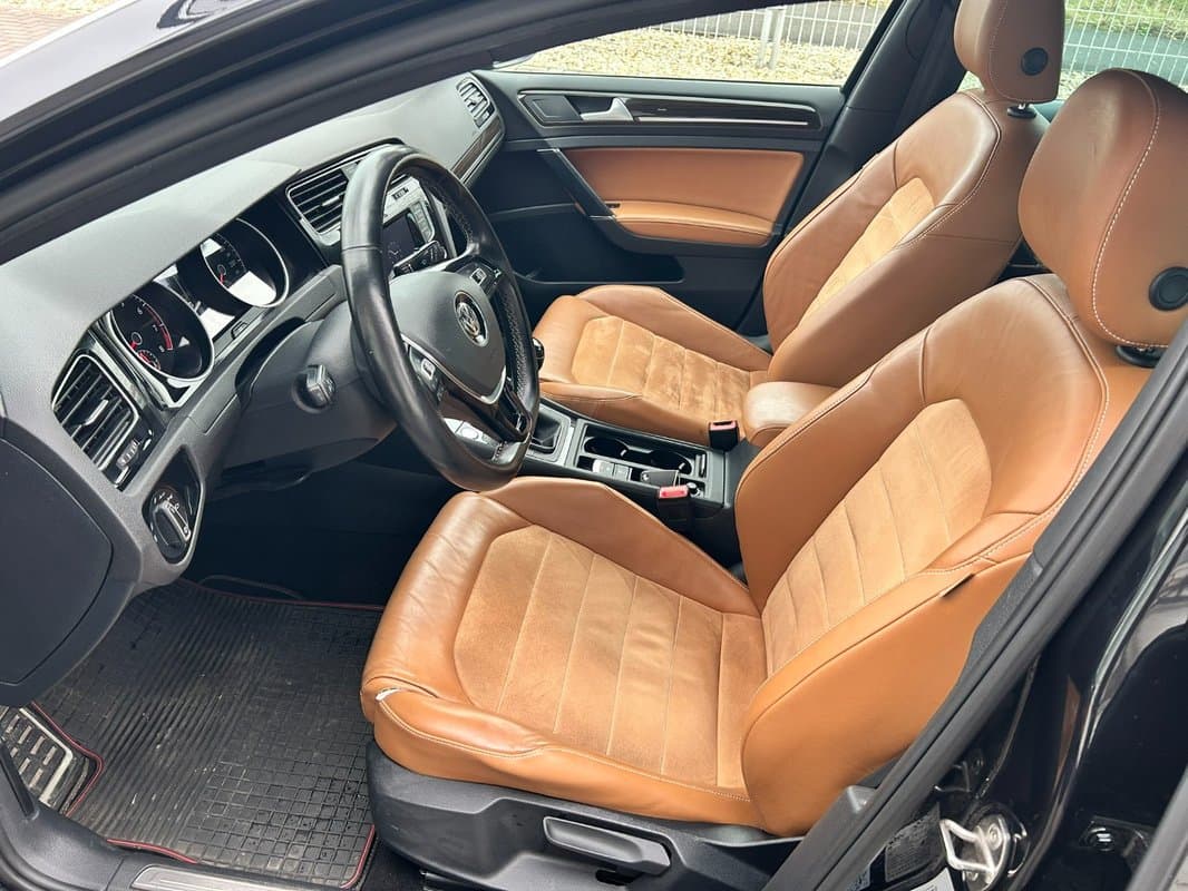 2015 Volkswagen GOLF - 9
