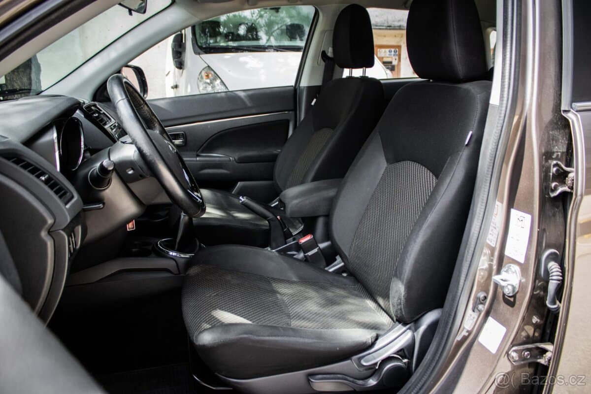 2016 Mitsubishi ASX - 9