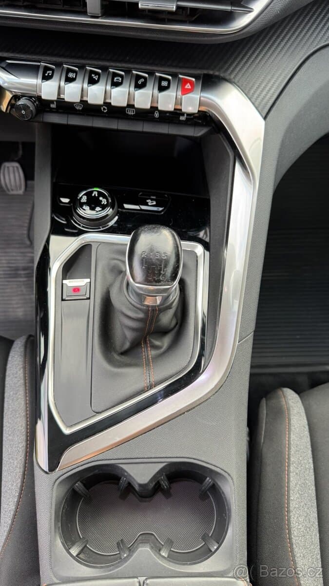 Peugeot 5008 - 9
