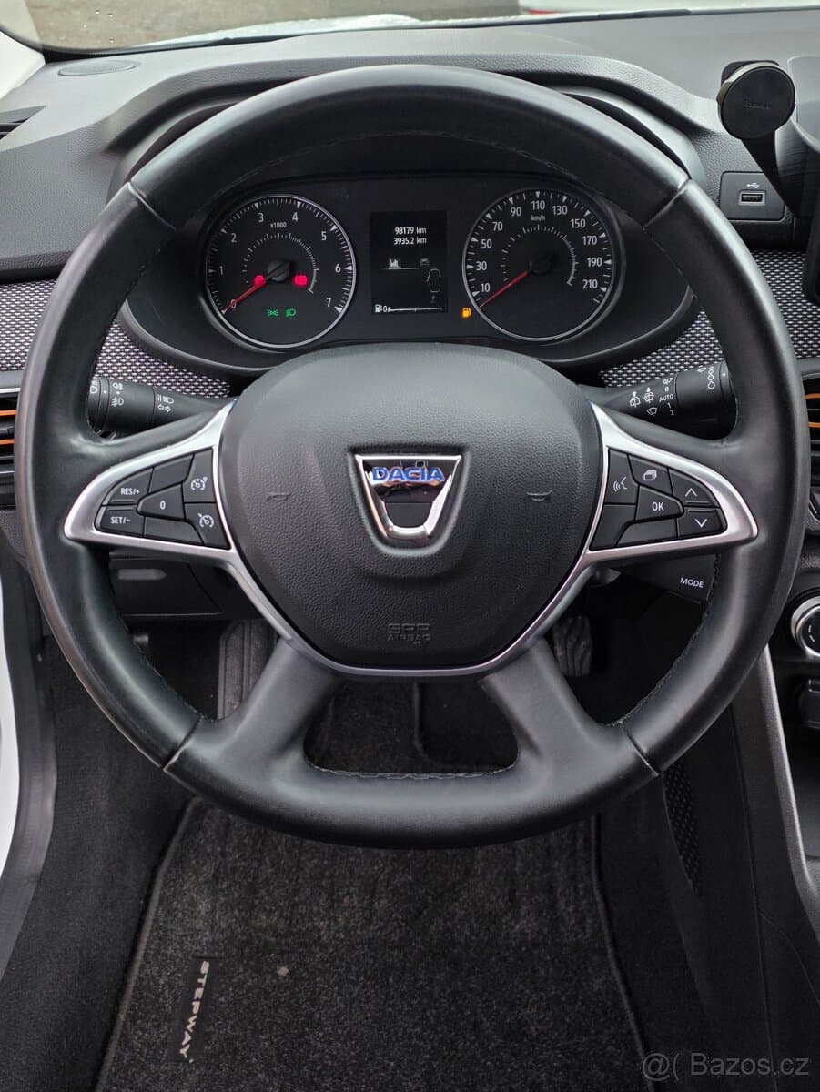 2022 Dacia SANDERO - 9