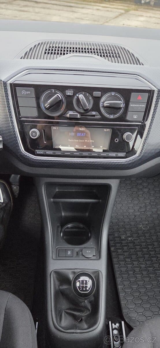 2020 Volkswagen UP! - 9