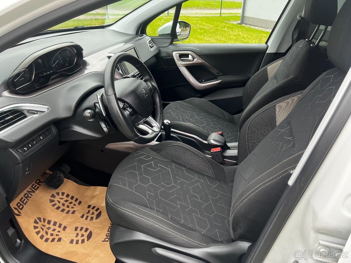 2015 Peugeot 2008 - 9