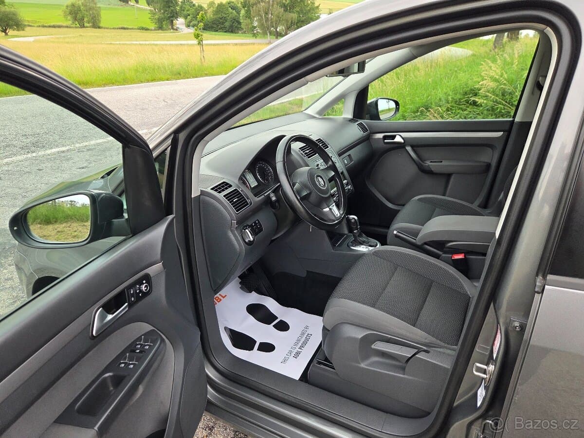 2010 Volkswagen TOURAN - 9