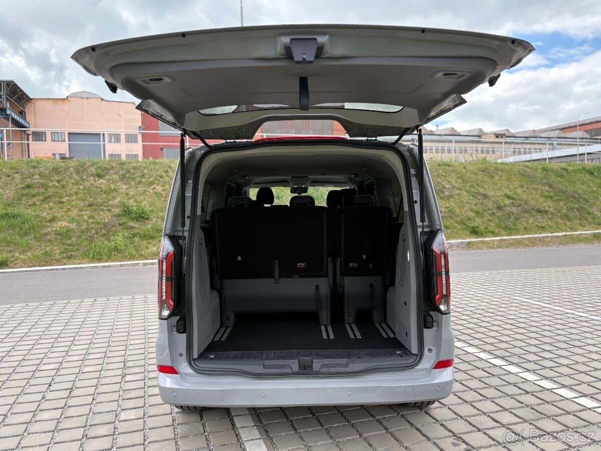 2025 Ford TOURNEO - 9