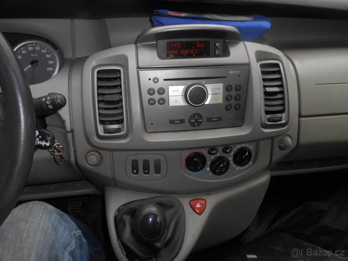 Opel VIVARO - 9
