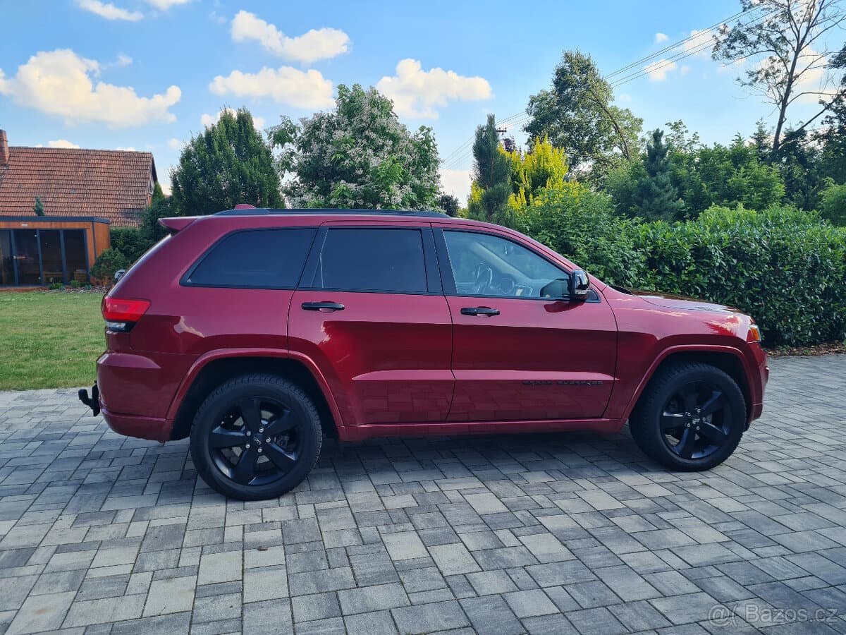 2014 Jeep CHEROKEE - 9