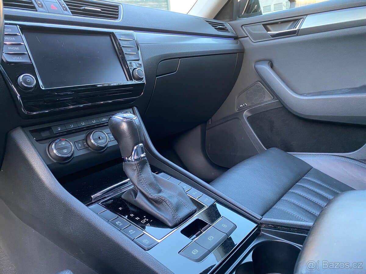 2016 Škoda SUPERB - 9