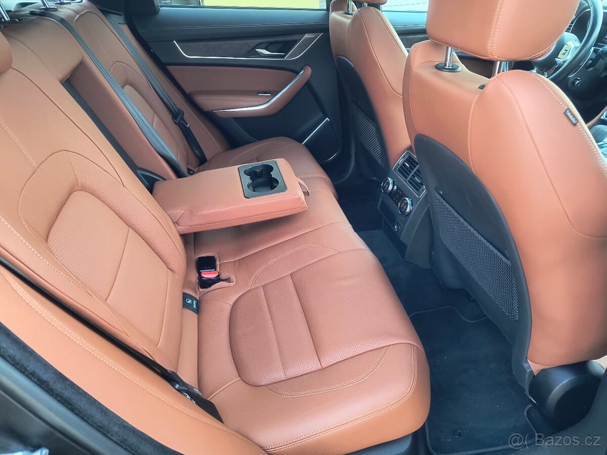 2021 Jaguar F-PACE - 9