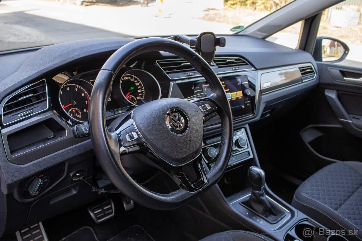 2018 Volkswagen TOURAN - 9