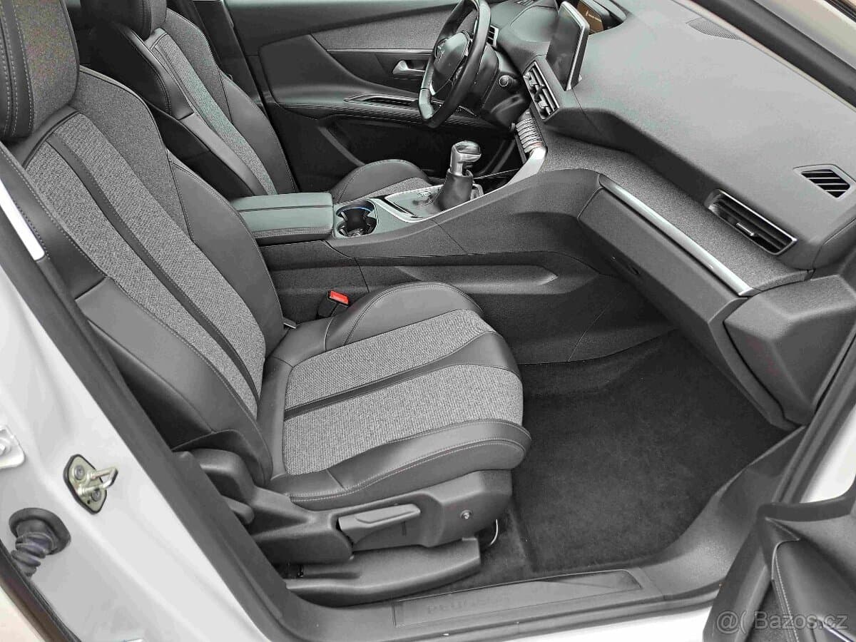 2020 Peugeot 3008 - 9