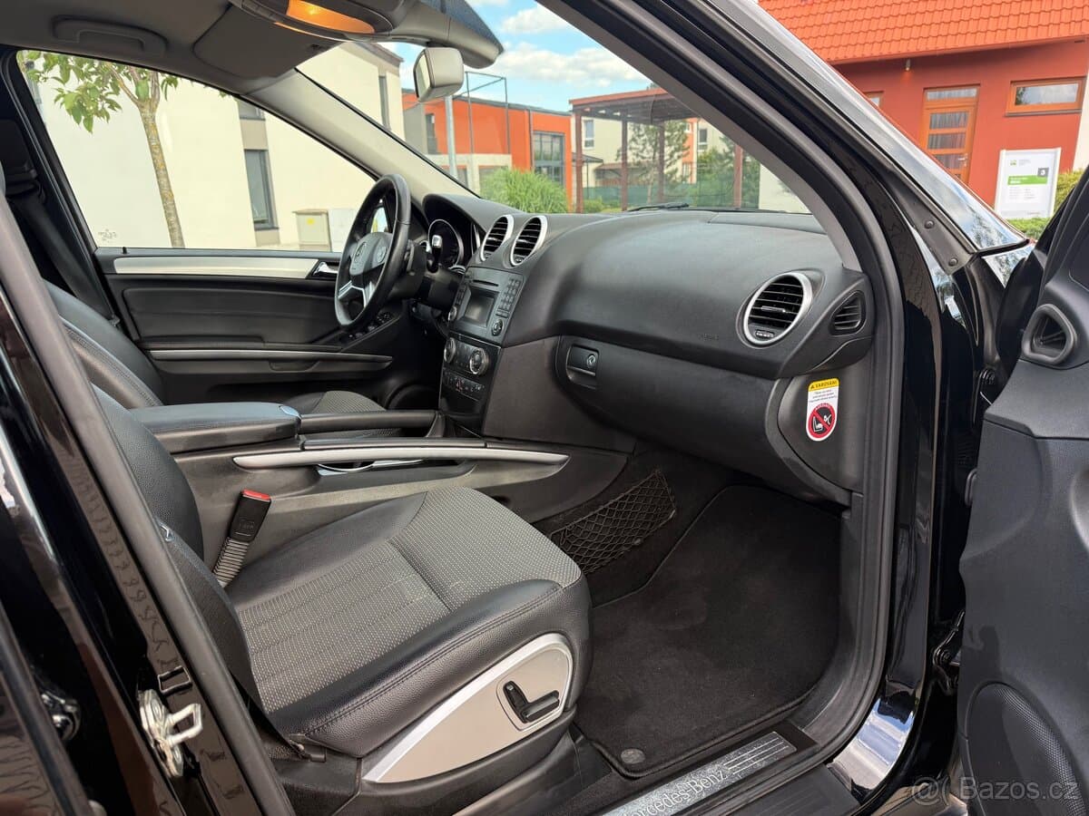 2010 Mercedes-Benz M-CLASS - 9