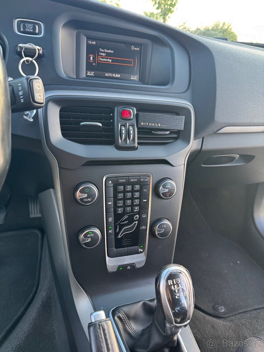 Volvo V40 - 9