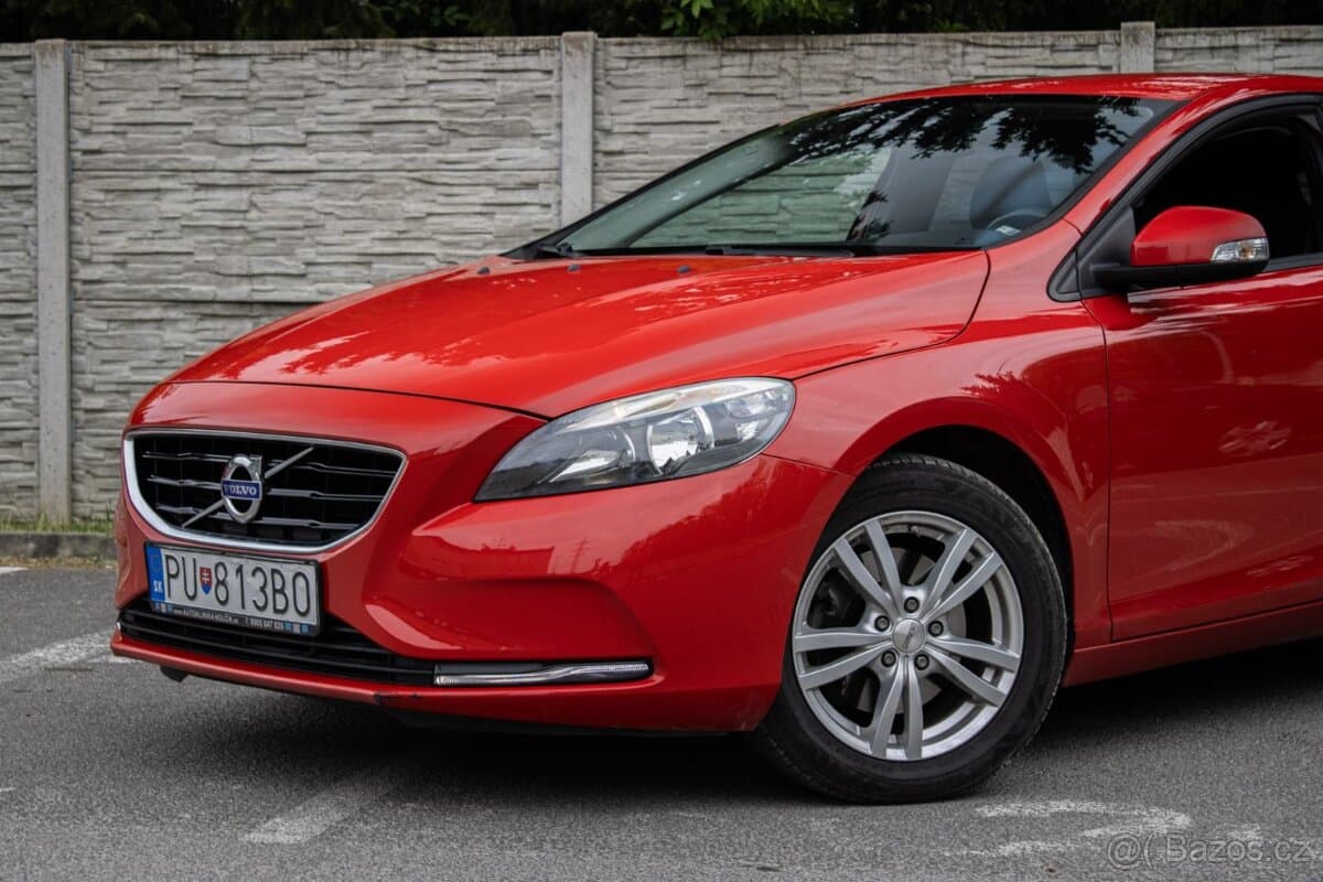 2015 Volvo V40 - 9