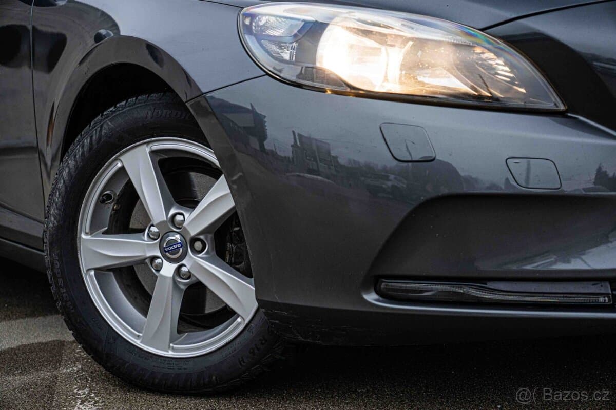 2013 Volvo V40 - 9