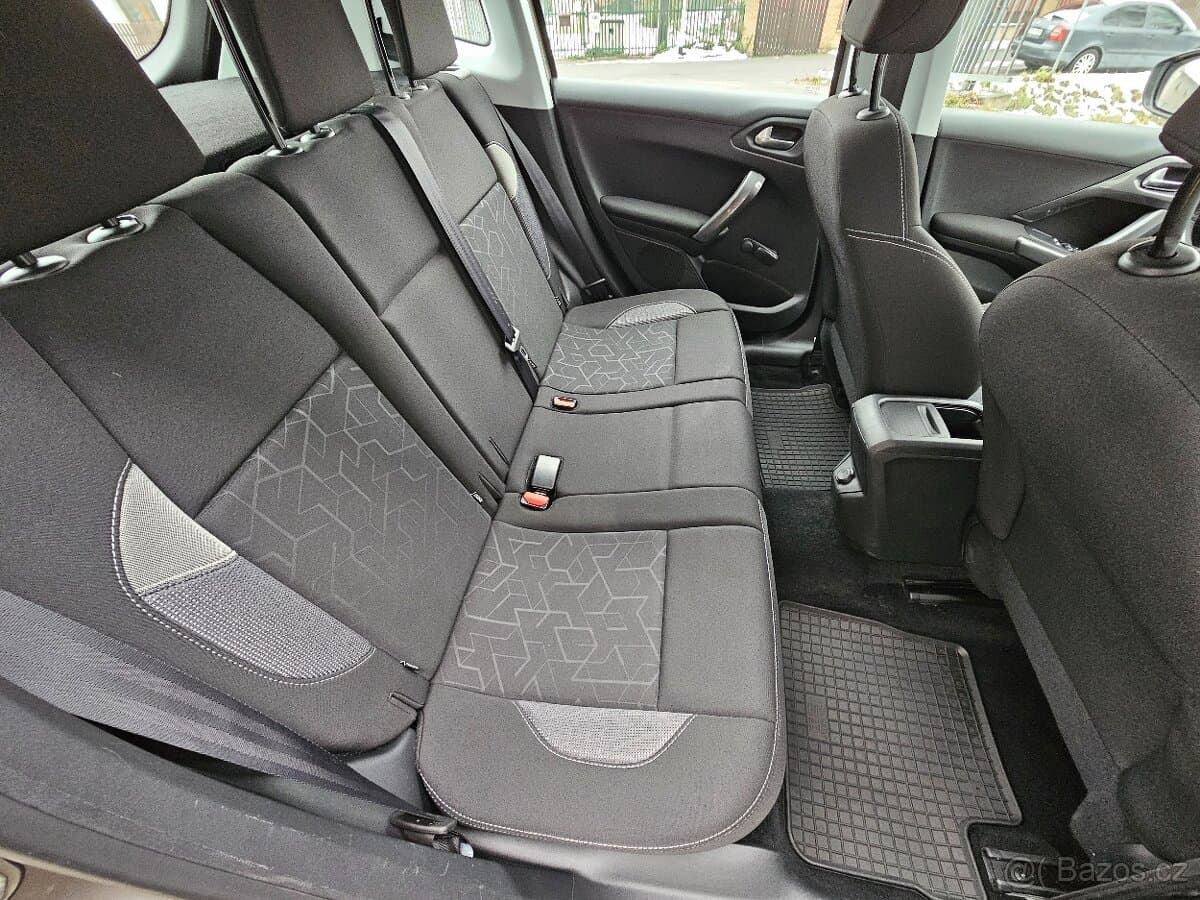 2017 Peugeot 2008 - 9