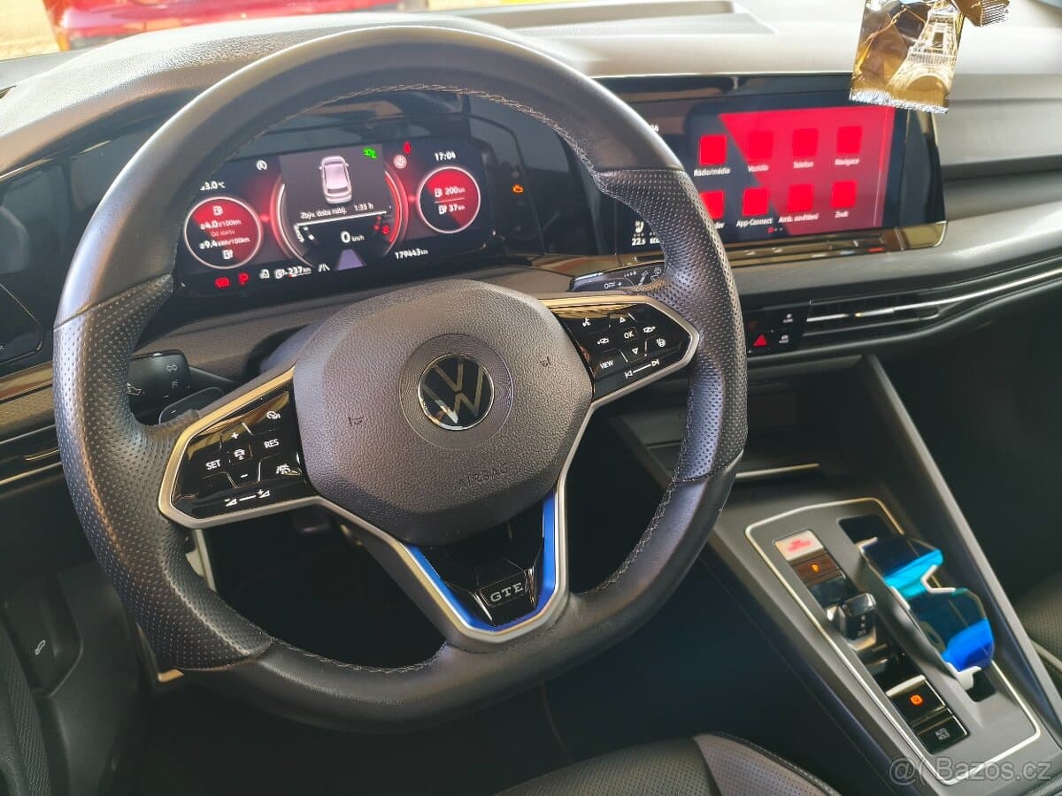 2022 Volkswagen GOLF - 9