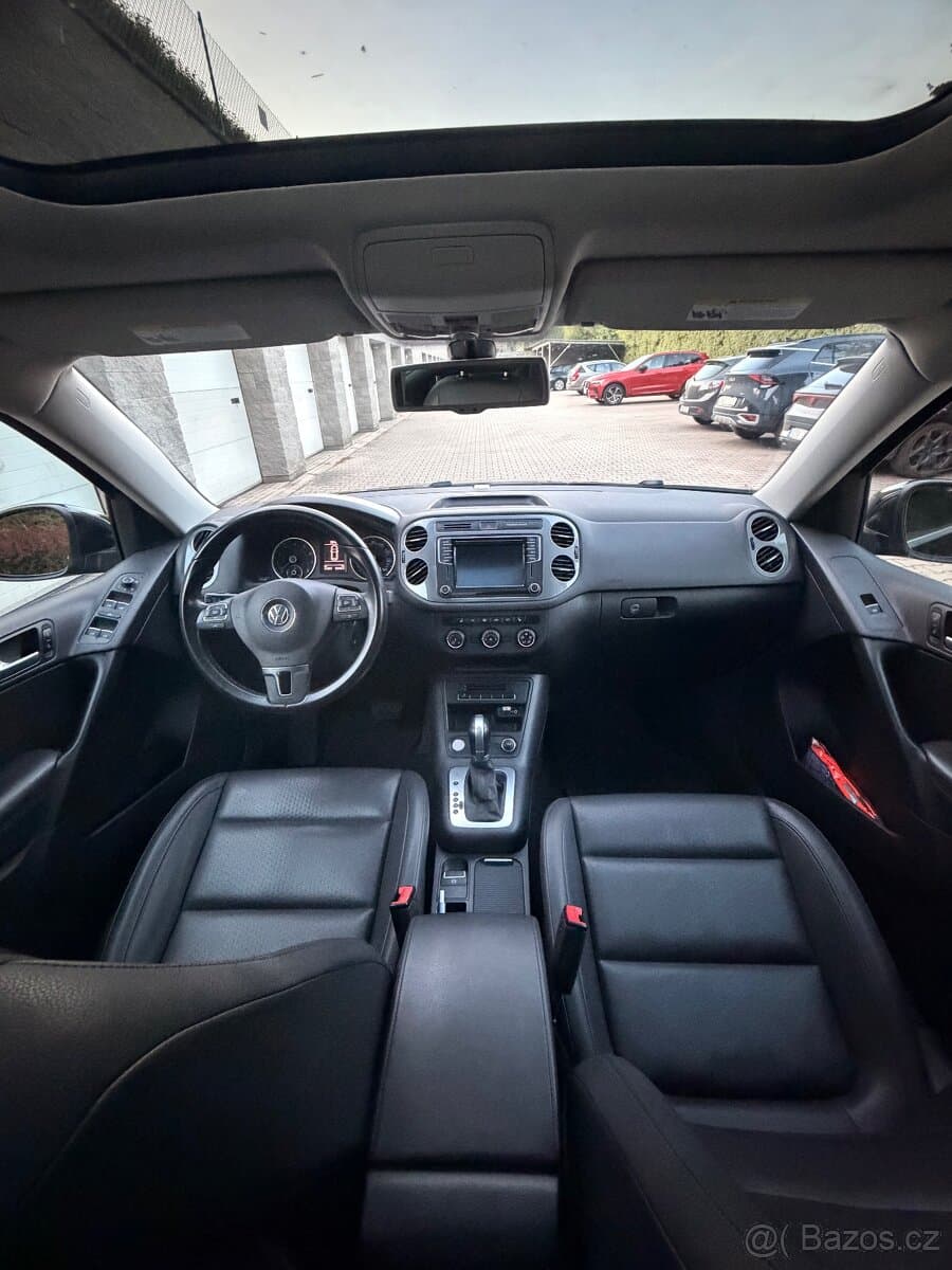 2015 Volkswagen TIGUAN - 9