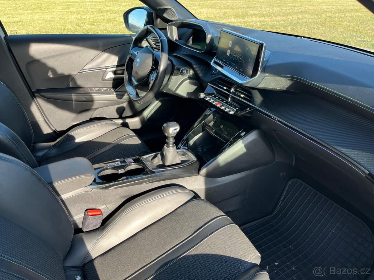 2020 Peugeot 208 - 9