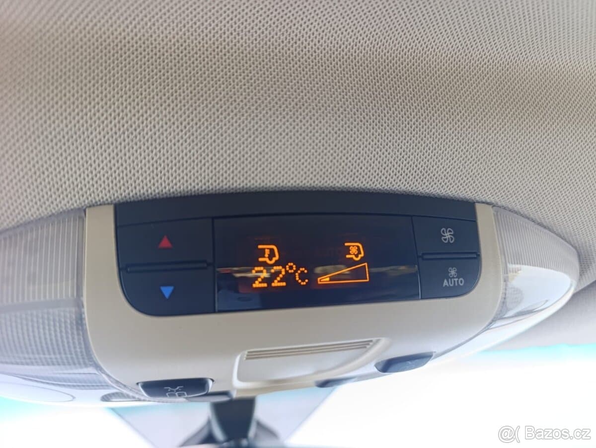 2012 Mercedes-Benz VIANO - 9