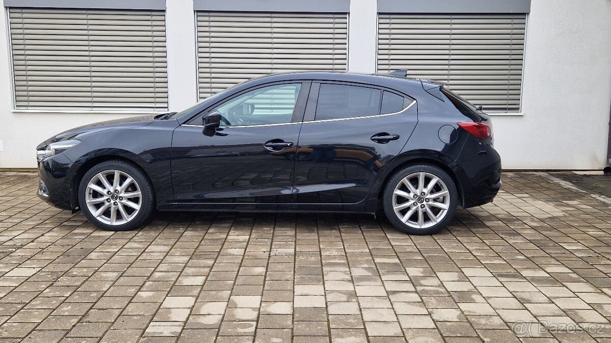 2018 Mazda 3 - 9