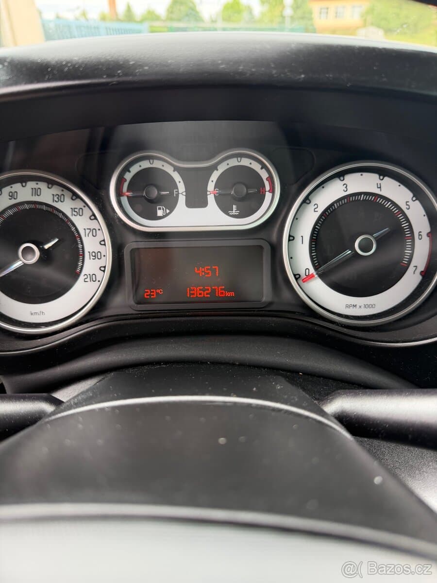 2013 Fiat 500L - 9