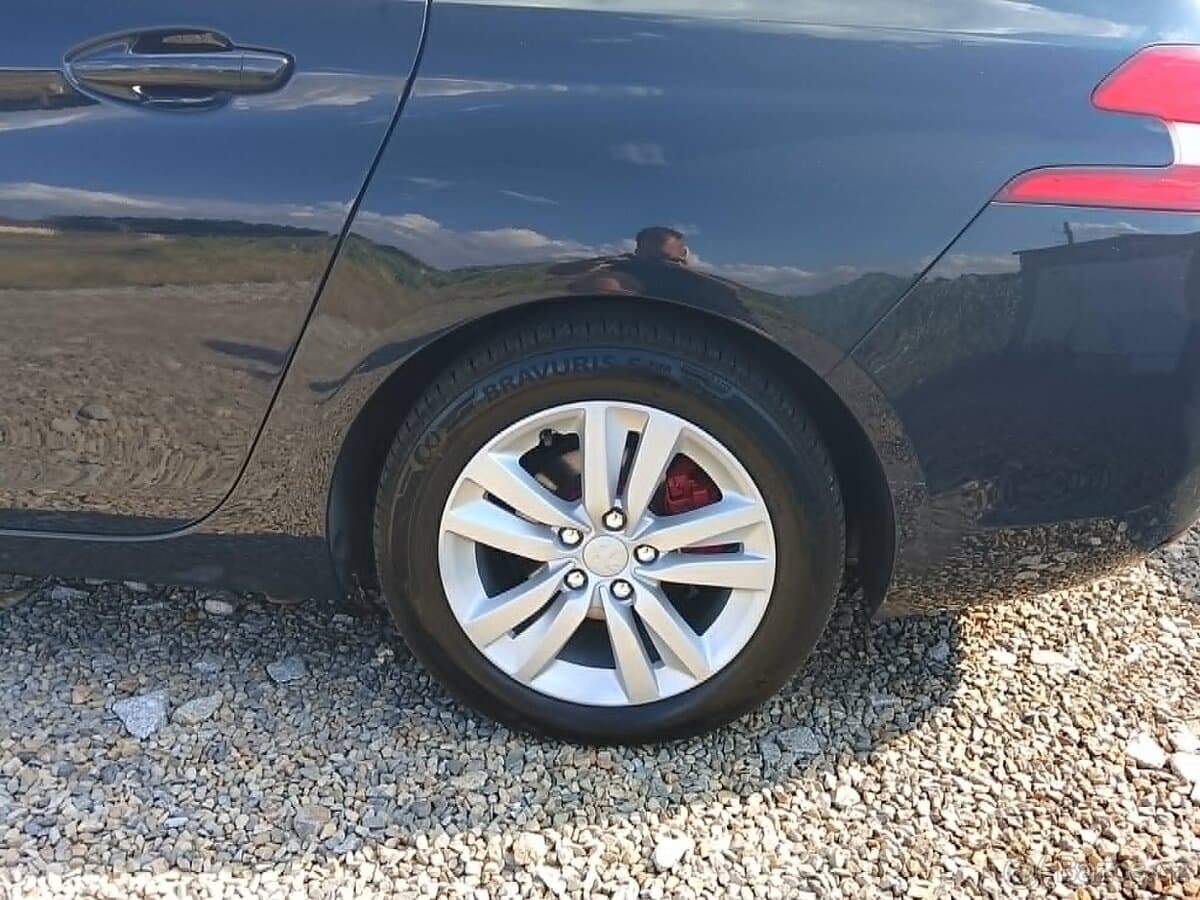 2014 Peugeot 308 - 9