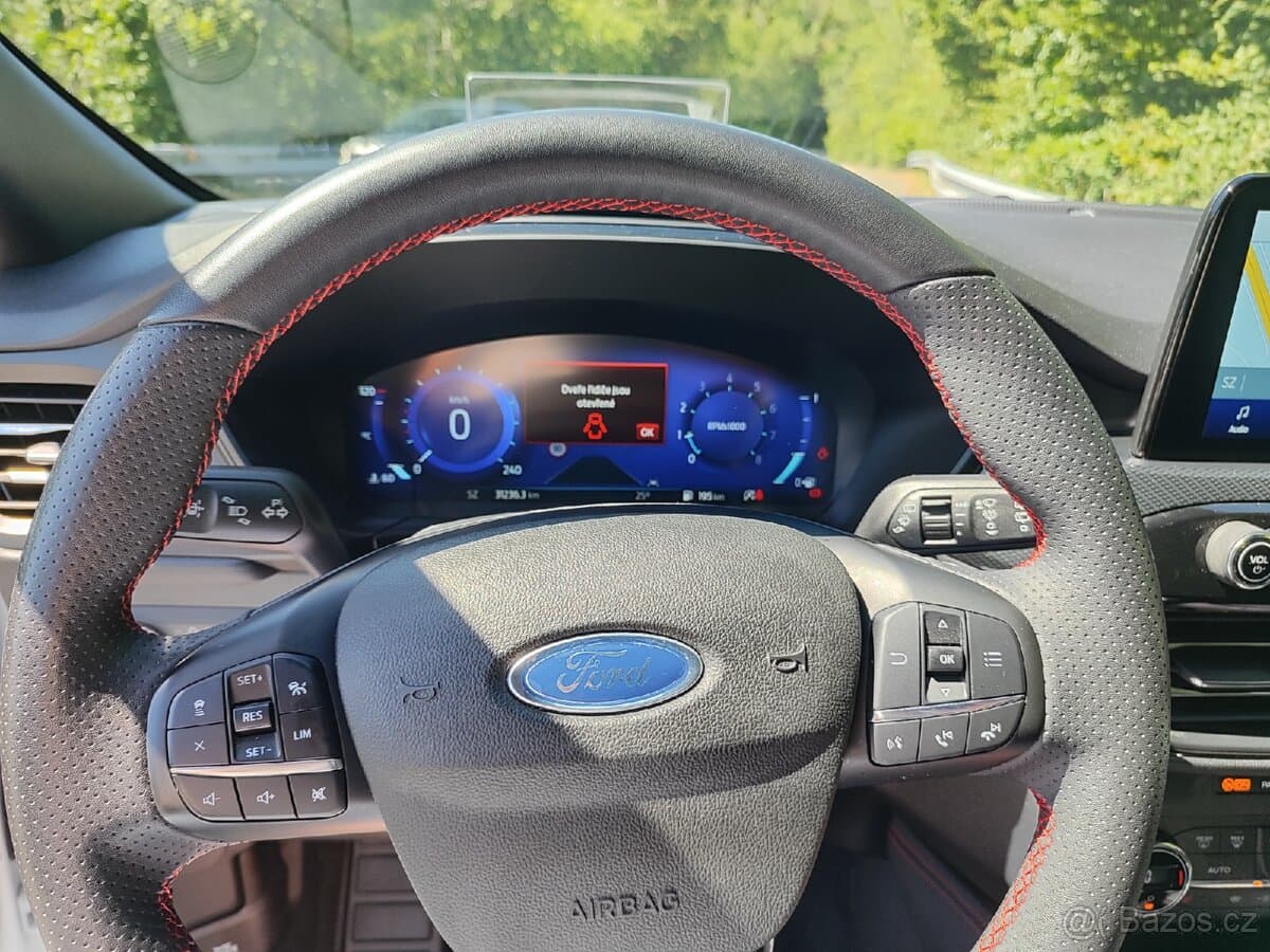 2022 Ford KUGA - 9