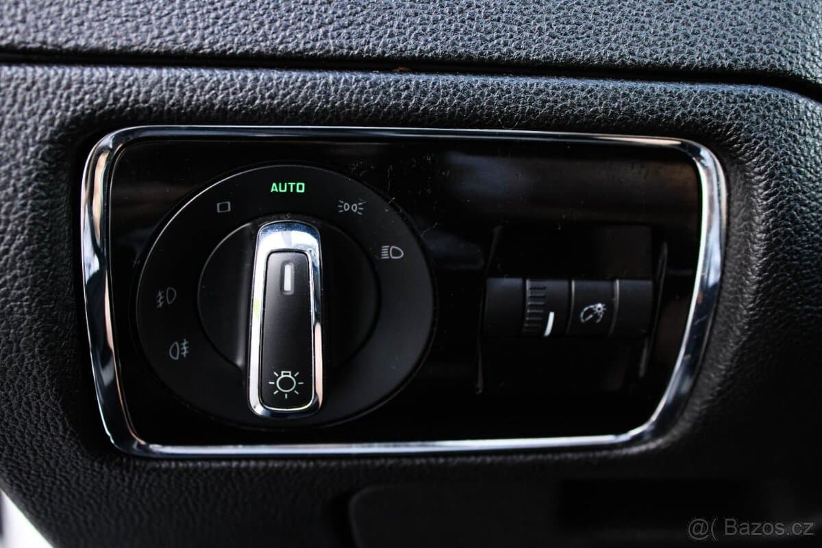 2009 Škoda SUPERB - 9
