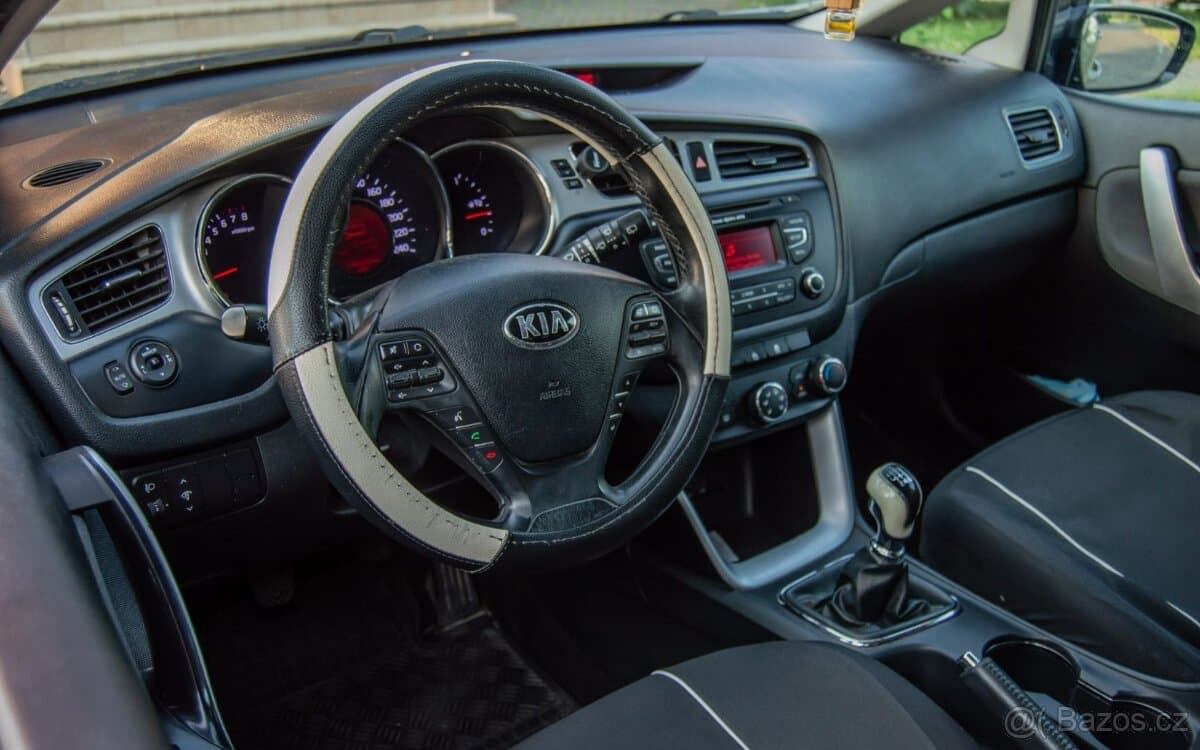 2013 Kia PROCEED - 9