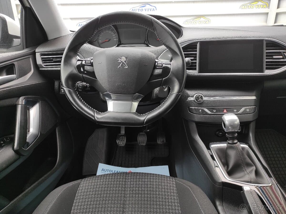 2019 Peugeot 308 - 9