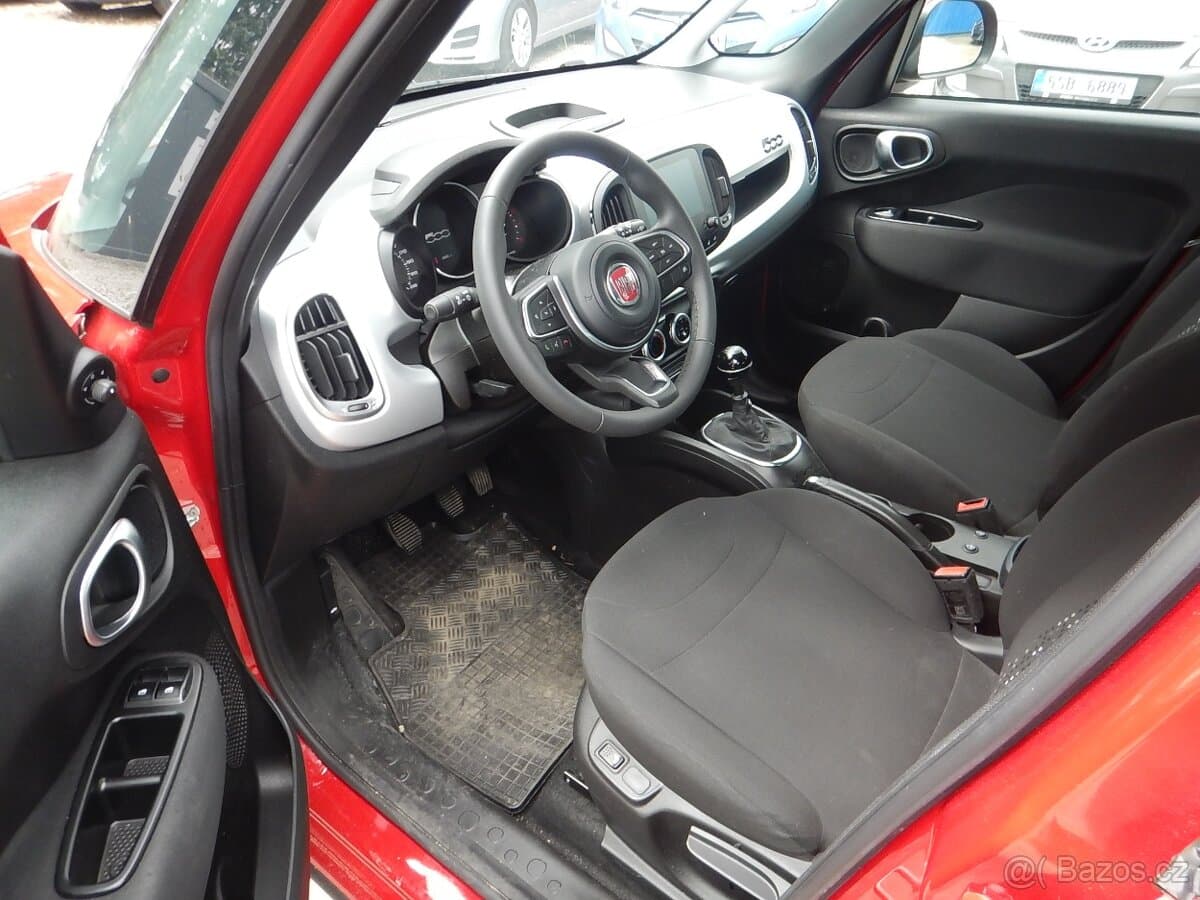 2022 Fiat 500L - 9