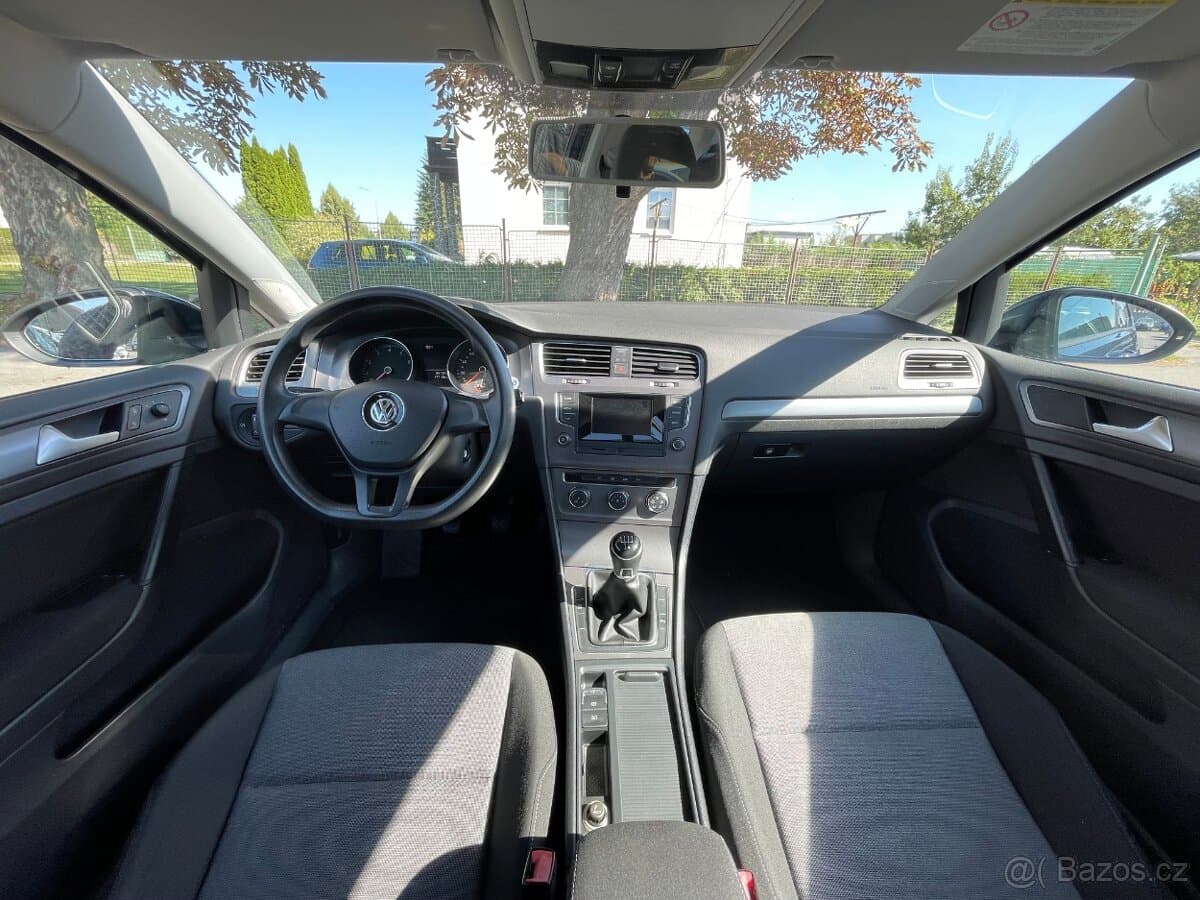2013 Volkswagen GOLF - 9