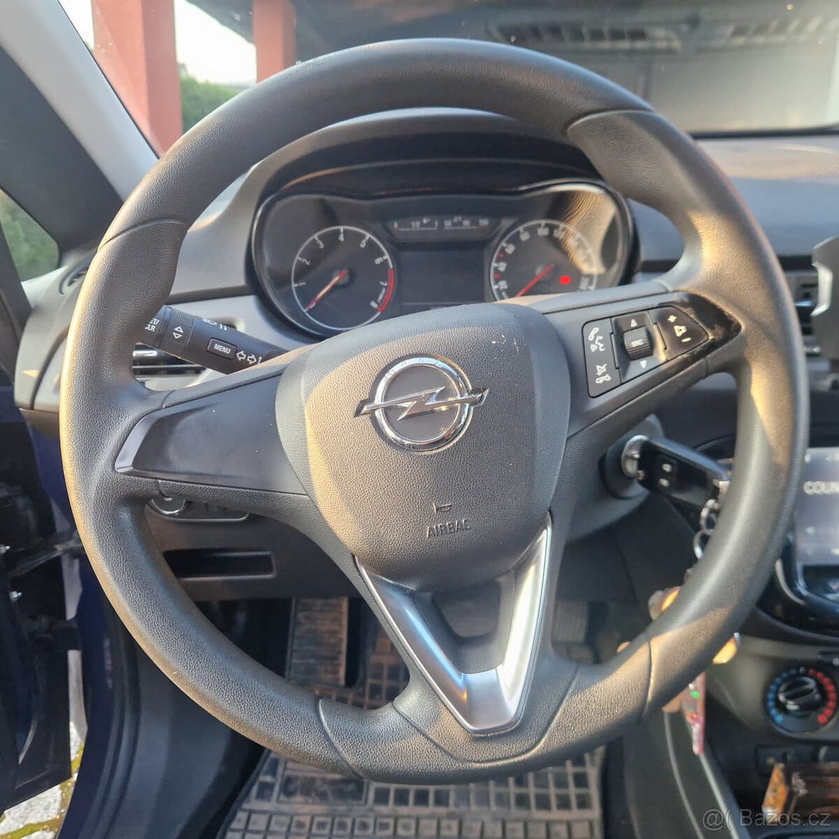 2015 Opel CORSA - 9